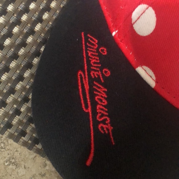 Disneyland Minnie Mouse - Picture 3 of 6